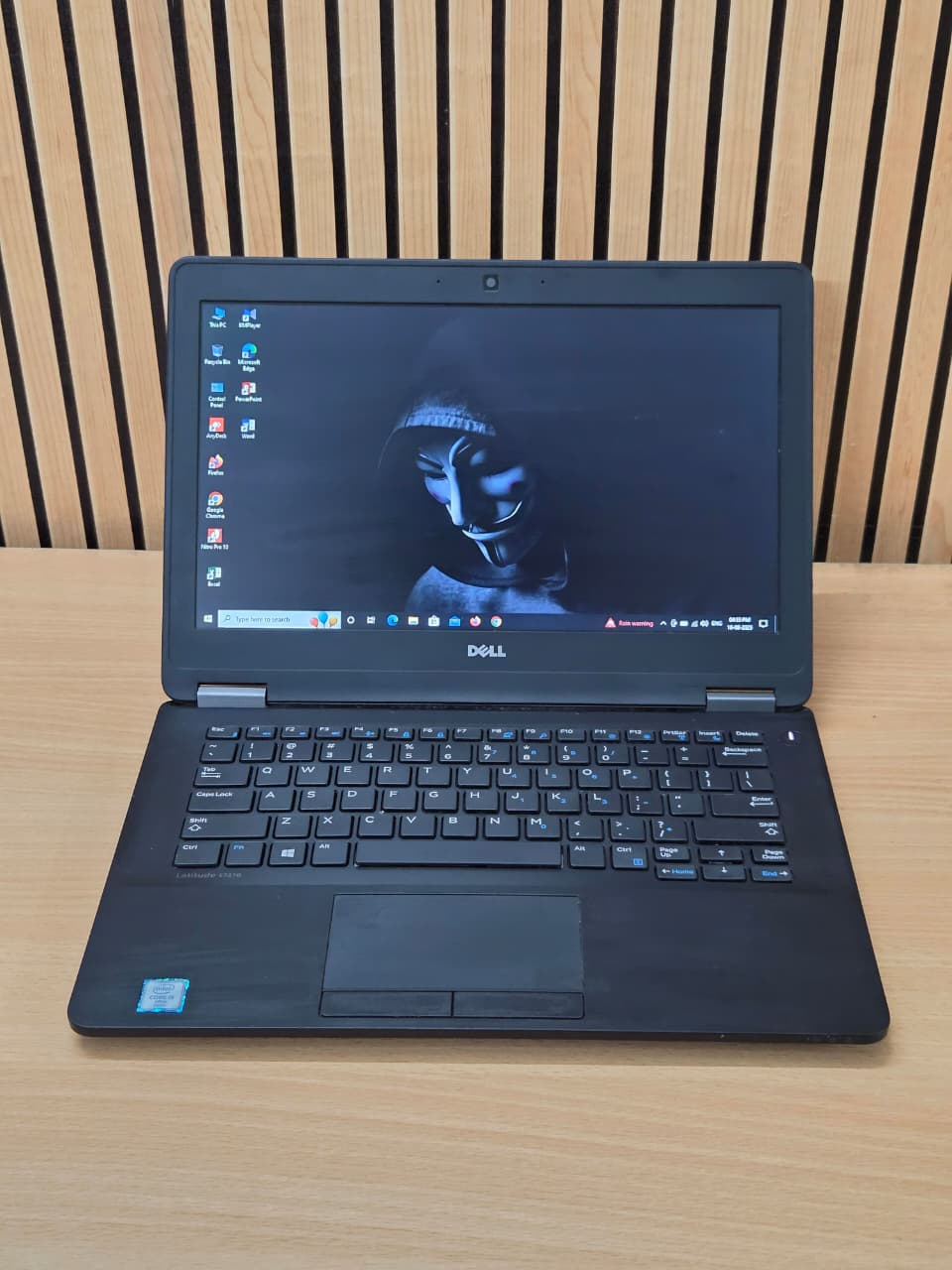 Latitude E7270 Latitude E7270